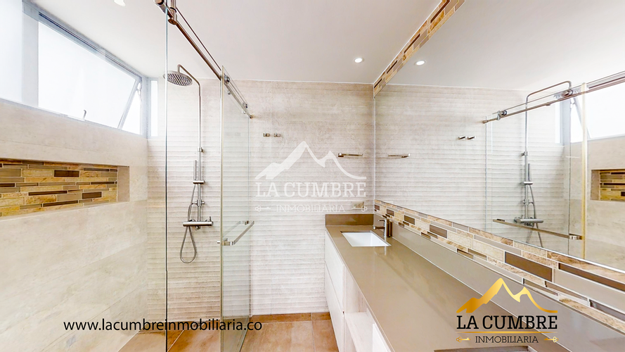Apartamento en arriendo en Castropol, Medellín, 160 m² · foto 12 de 16