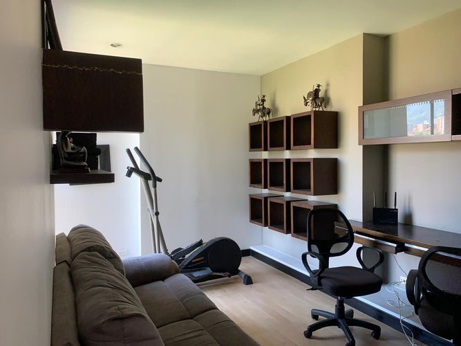 Apartamento de 3 alcobas en arriendo en El Poblado, Medellín, 267 m² · foto 6 de 18