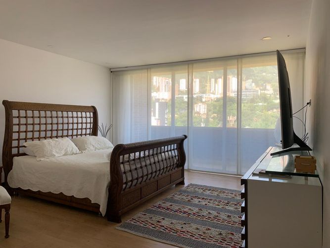 Apartamento de 3 alcobas en arriendo en El Poblado, Medellín, 267 m² · foto 8 de 18