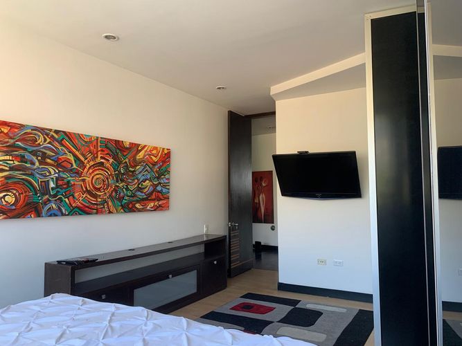 Apartamento de 3 alcobas en arriendo en El Poblado, Medellín, 267 m² · foto 16 de 18