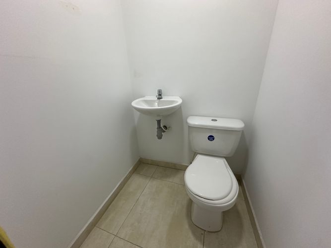 Edificio en arriendo en Ciudad Jardin, Cali, 300 m² · foto 16 de 23