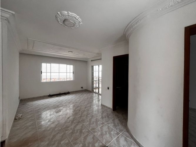 Casa de 3 alcobas en venta en Lagos Del Cacique, Bucaramanga, 250 m² · foto 4 de 16