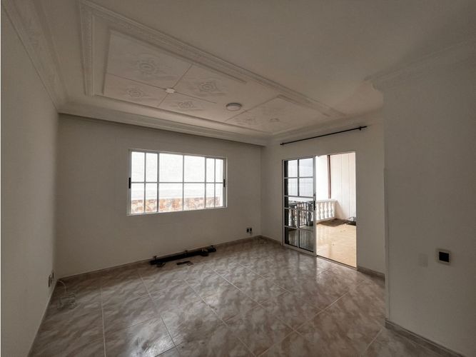 Casa de 3 alcobas en venta en Lagos Del Cacique, Bucaramanga, 250 m² · foto 12 de 16