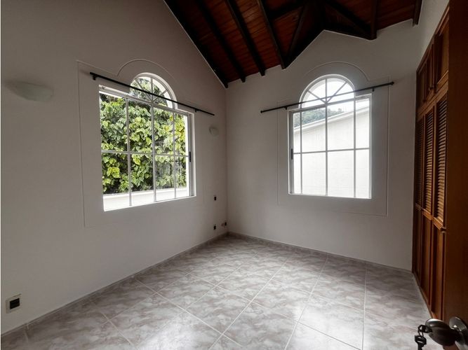Casa de 3 alcobas en venta en Lagos Del Cacique, Bucaramanga, 250 m² · foto 13 de 16