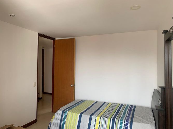 Apartamento de 3 alcobas en arriendo en El Poblado, Medellín, 137 m² · foto 9 de 17