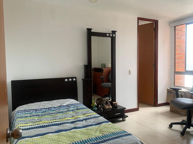 Apartamento de 3 alcobas en arriendo en El Poblado, Medellín, 137 m² · foto 11 de 17