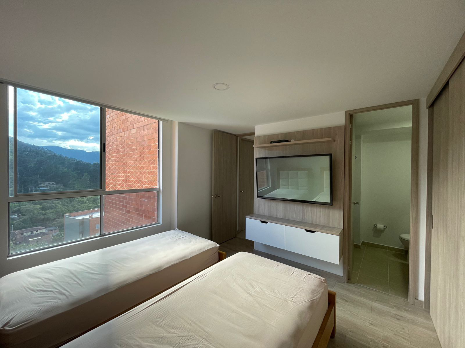 Apartamento en venta en El Salado, Envigado · foto 2 de 12