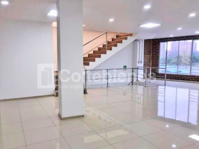 Bodega en venta en Suramérica, Itagüí, 687 m² · foto 10 de 16