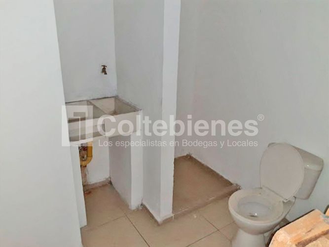 Bodega en venta en Suramérica, Itagüí, 687 m² · foto 13 de 16