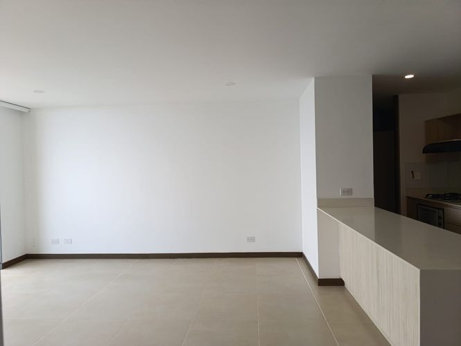 Apartamento de 3 alcobas en arriendo en El Poblado, Medellín, 110 m² · foto 7 de 15