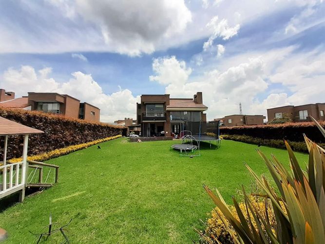 Casa de 3 alcobas en venta en Pueblo Viejo, Cota, 220 m² · foto 3 de 24