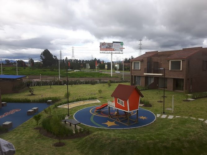 Casa de 3 alcobas en venta en Pueblo Viejo, Cota, 220 m² · foto 22 de 24