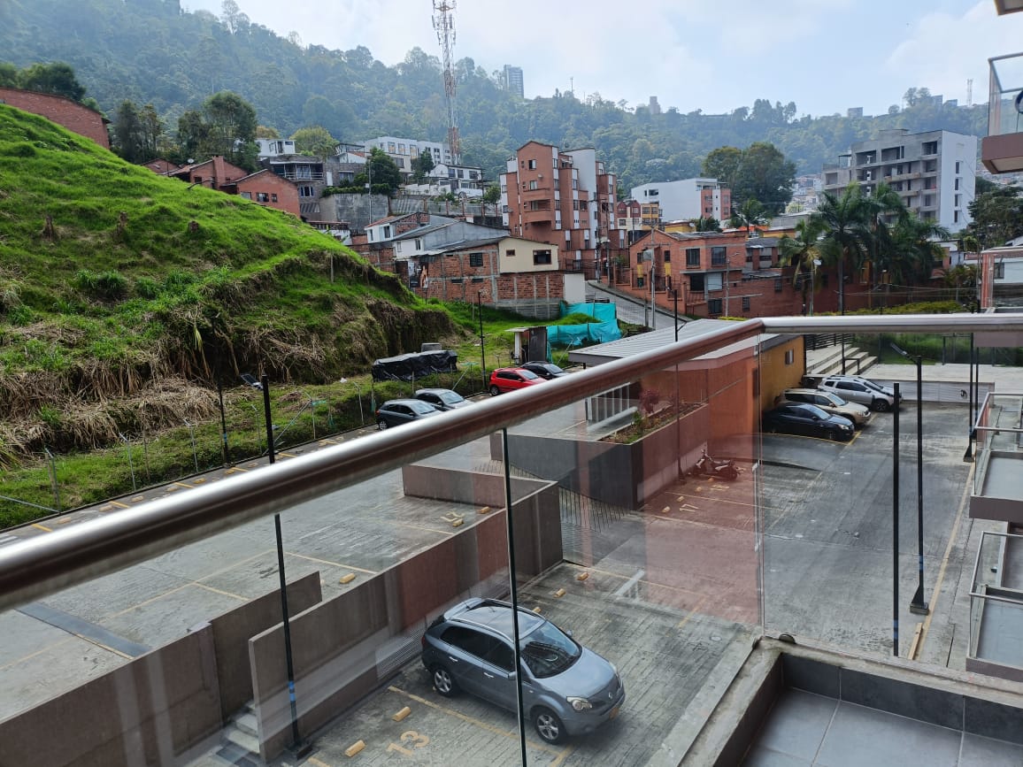 Apartamento en venta en La Francia, Manizales · foto 2 de 20