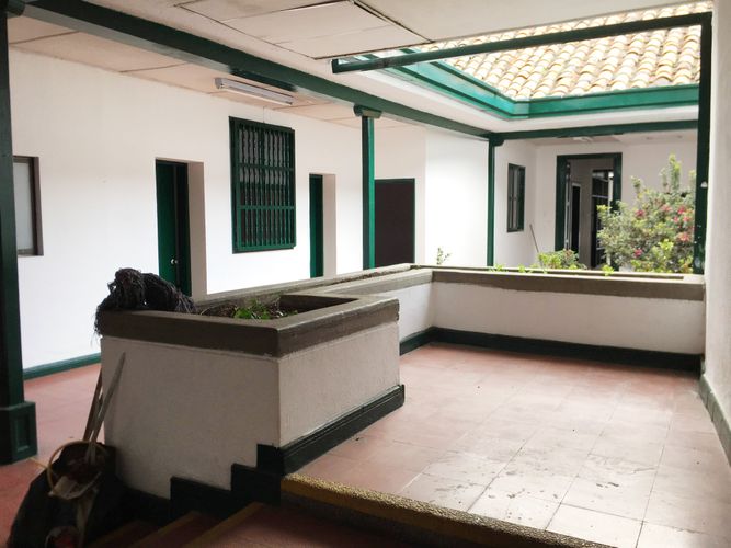 Casa de 8 alcobas en venta en Santa Rosa, Cali, 458 m² · foto 18 de 24