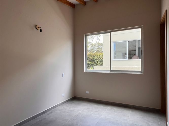 Casa de 3 alcobas en venta en Llano Grande, Rionegro, 165 m² · foto 3 de 11