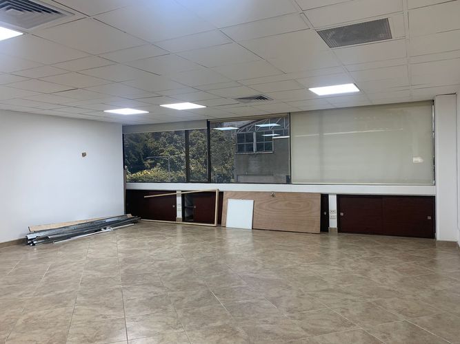 Oficina en venta en Manila, Medellín, 65 m² · foto 2 de 9