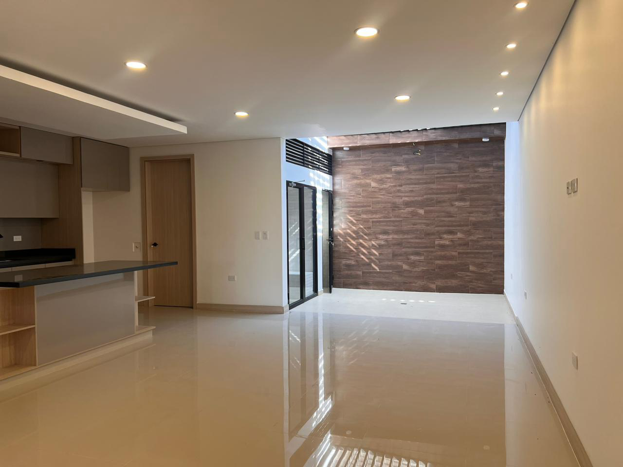 4BR House in Llano Grande (270 m²) - 2