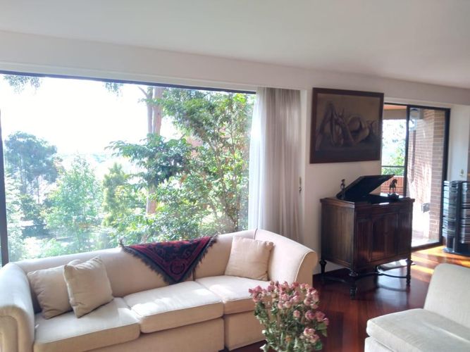 Apartamento de 3 alcobas en venta en Sierras Del Moral, Bogotá, 220 m² · foto 15 de 17