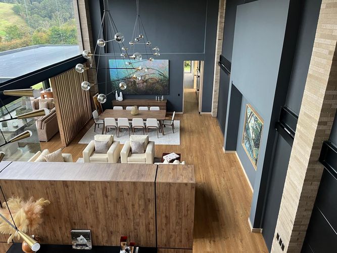 Casa de 3 alcobas en venta en Vía Las Palmas, Envigado, 472 m² · foto 18 de 24