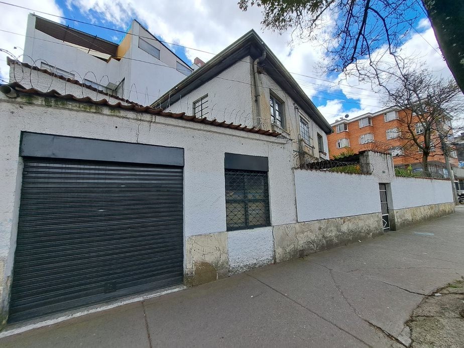 Casa en venta en Barrios Unidos, Bogotá · foto 3 de 23