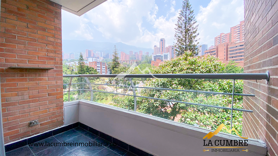 Apartamento de 3 alcobas en arriendo en Los Balsos, Medellín, 146 m² · foto 7 de 16
