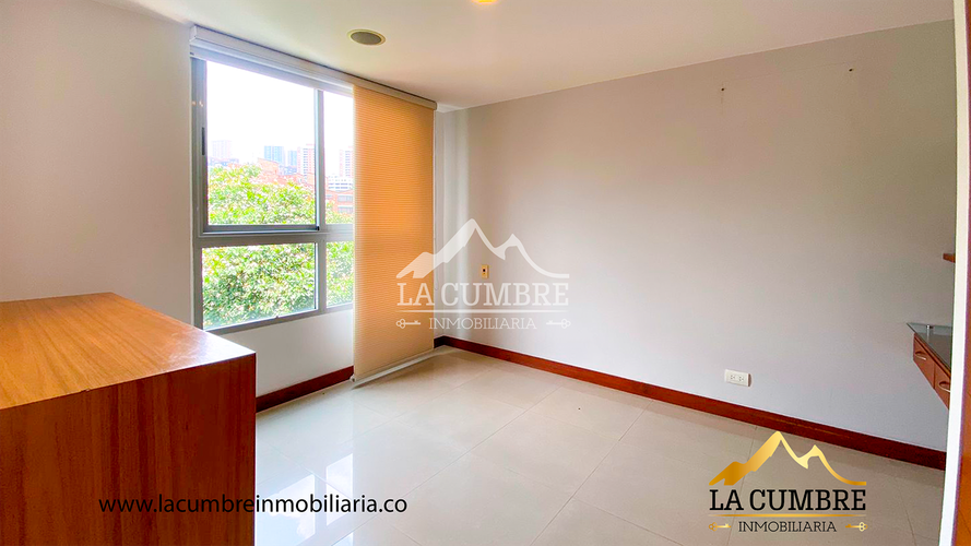 Apartamento de 3 alcobas en arriendo en Los Balsos, Medellín, 146 m² · foto 12 de 16