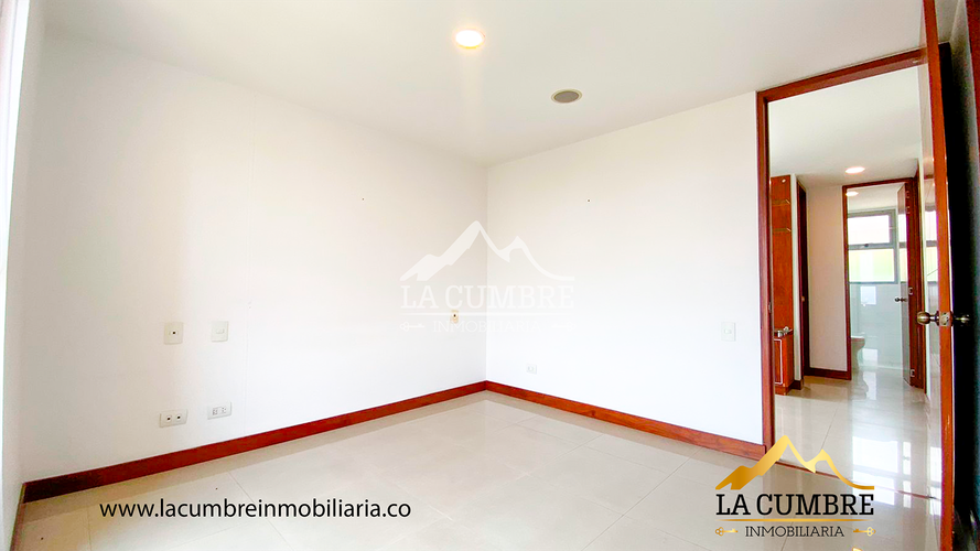 Apartamento de 3 alcobas en arriendo en Los Balsos, Medellín, 146 m² · foto 14 de 16