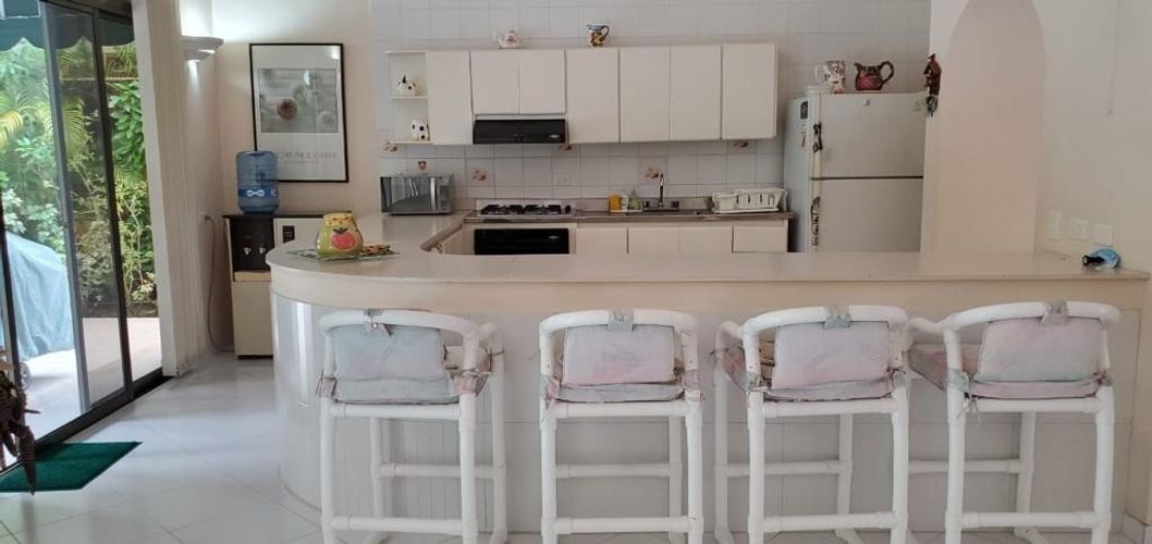 Casa de 4 alcobas en venta en Cn. Campestre El Peñon, Girardot, 500 m² · foto 4 de 10