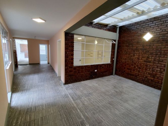 Apartamento en venta en Eduardo Santos, Bogotá · foto 6 de 18