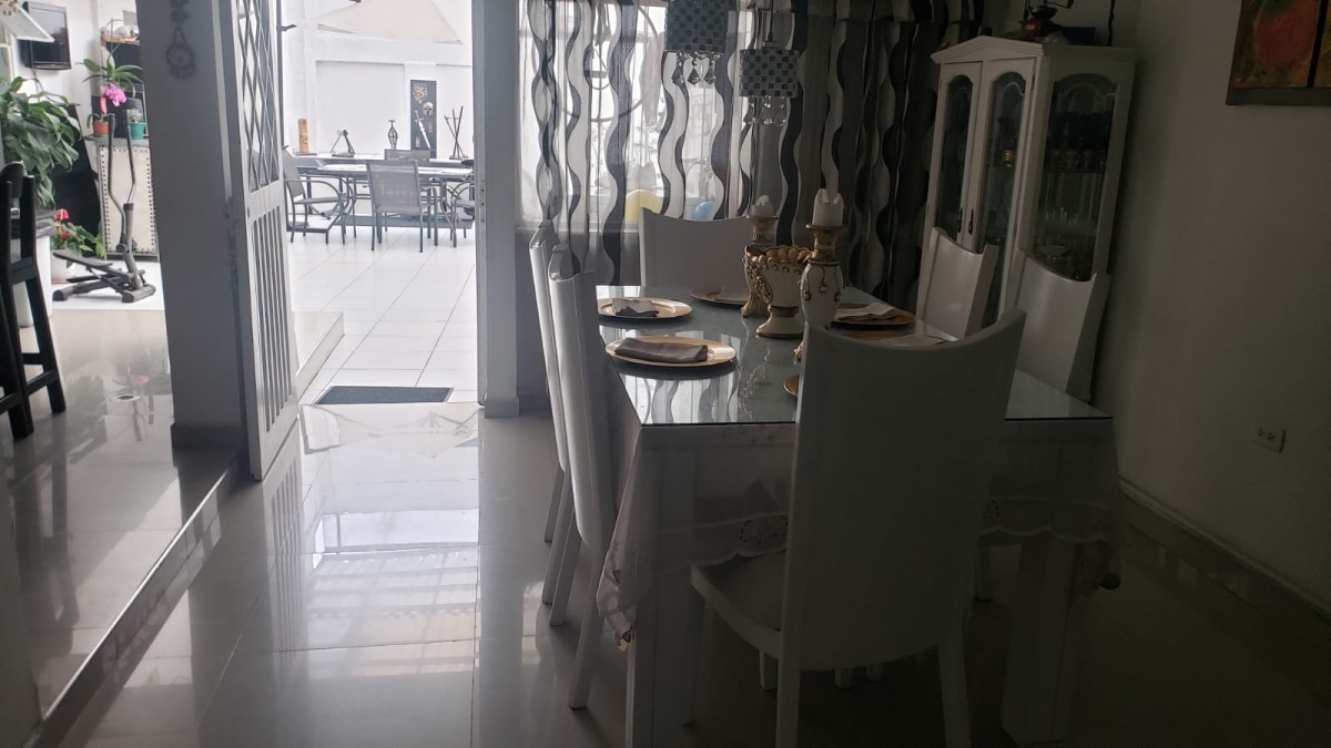 Casa en venta en Barrios Unidos, Bogotá · foto 2 de 22