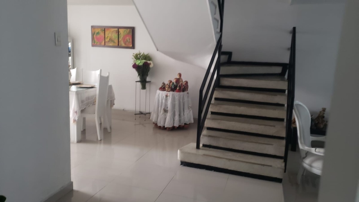 Casa en venta en Barrios Unidos, Bogotá · foto 8 de 22