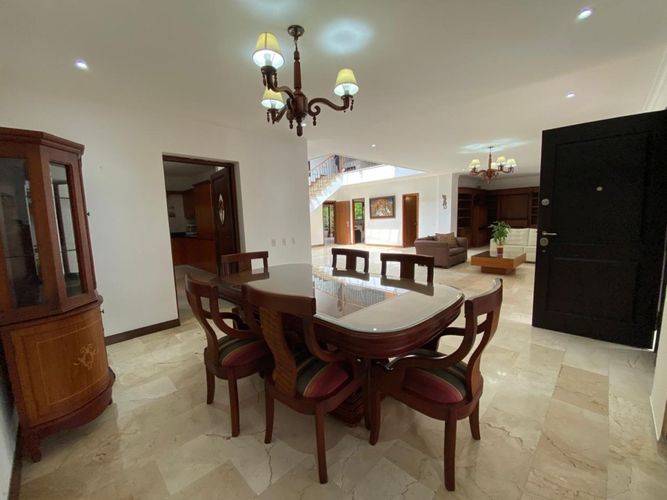 Casa de 3 alcobas en venta en Las Lomas, Medellín, 340 m² · foto 4 de 24