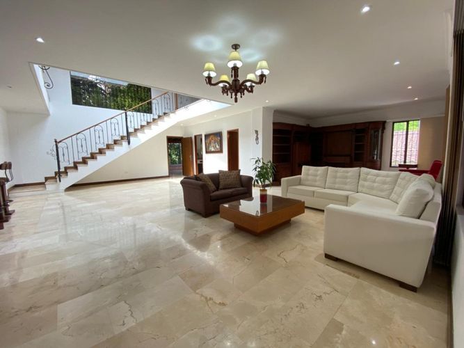 Casa de 3 alcobas en venta en Las Lomas, Medellín, 340 m² · foto 6 de 24