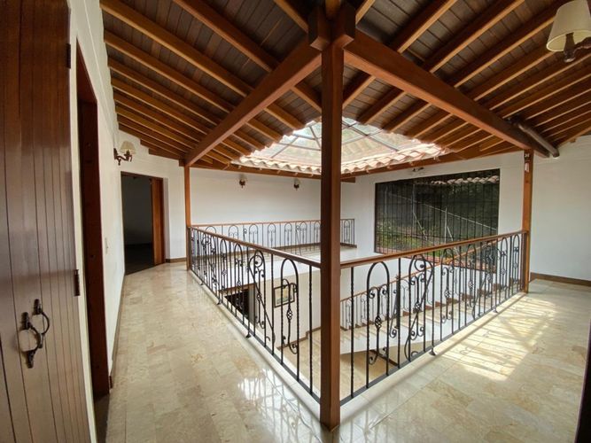 Casa de 3 alcobas en venta en Las Lomas, Medellín, 340 m² · foto 7 de 24