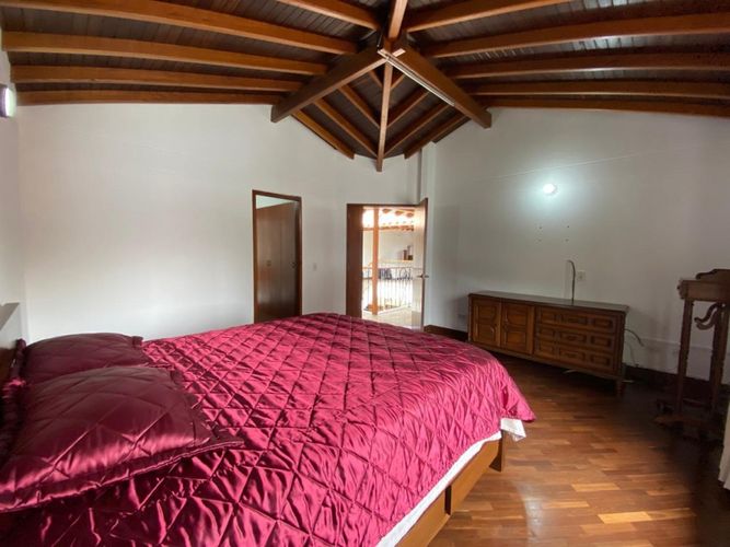 Casa de 3 alcobas en venta en Las Lomas, Medellín, 340 m² · foto 14 de 24