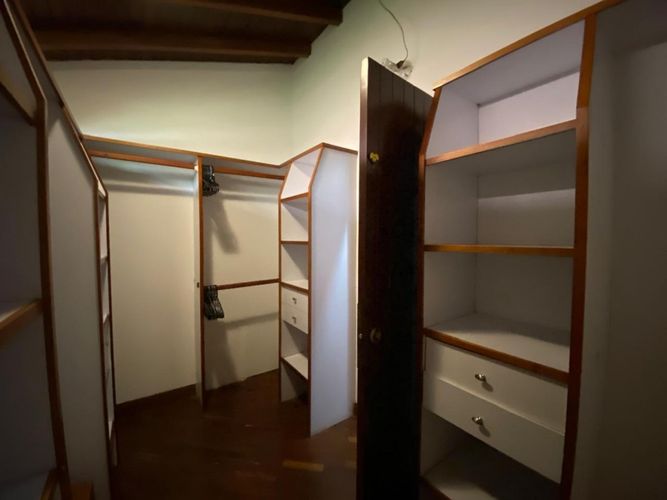 Casa de 3 alcobas en venta en Las Lomas, Medellín, 340 m² · foto 18 de 24