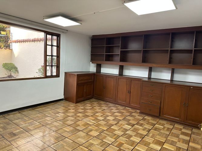 Casa de 4 alcobas en venta en Santa Ana, Bogotá, 329 m² · foto 6 de 22