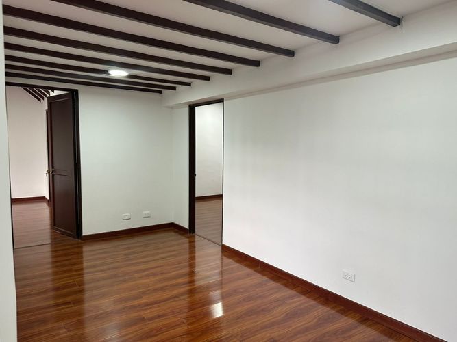 Casa de 4 alcobas en venta en Santa Ana, Bogotá, 329 m² · foto 12 de 22