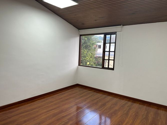 Casa de 4 alcobas en venta en Santa Ana, Bogotá, 329 m² · foto 14 de 22