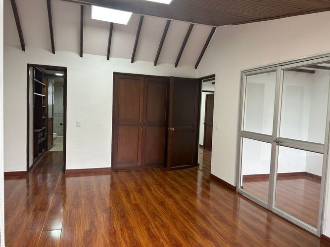 Casa de 4 alcobas en venta en Santa Ana, Bogotá, 329 m² · foto 21 de 22