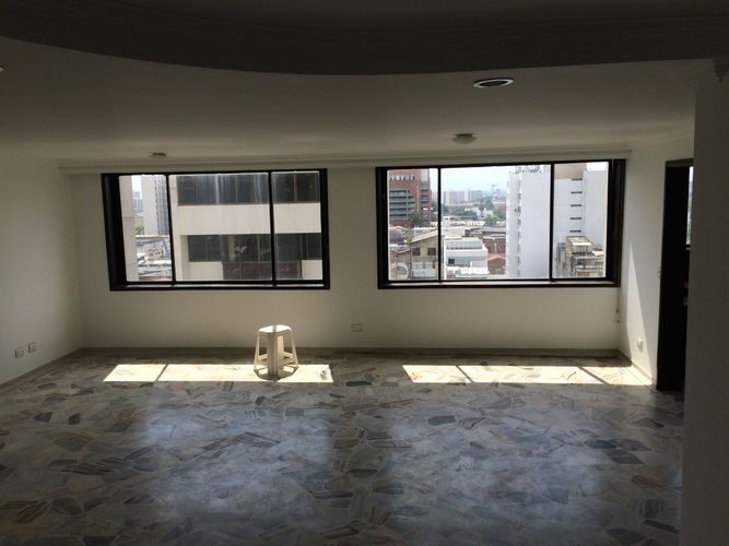 Apartamento en venta en San Vicente, Cali · foto 2 de 20
