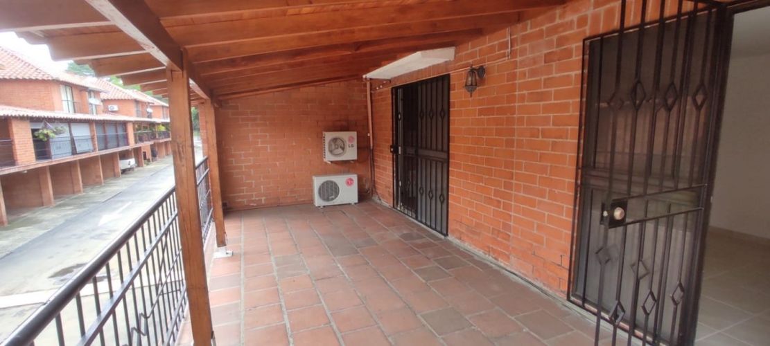 Casa de 4 alcobas en venta en Ciudad Jardin, Cali, 180 m² · foto 3 de 24