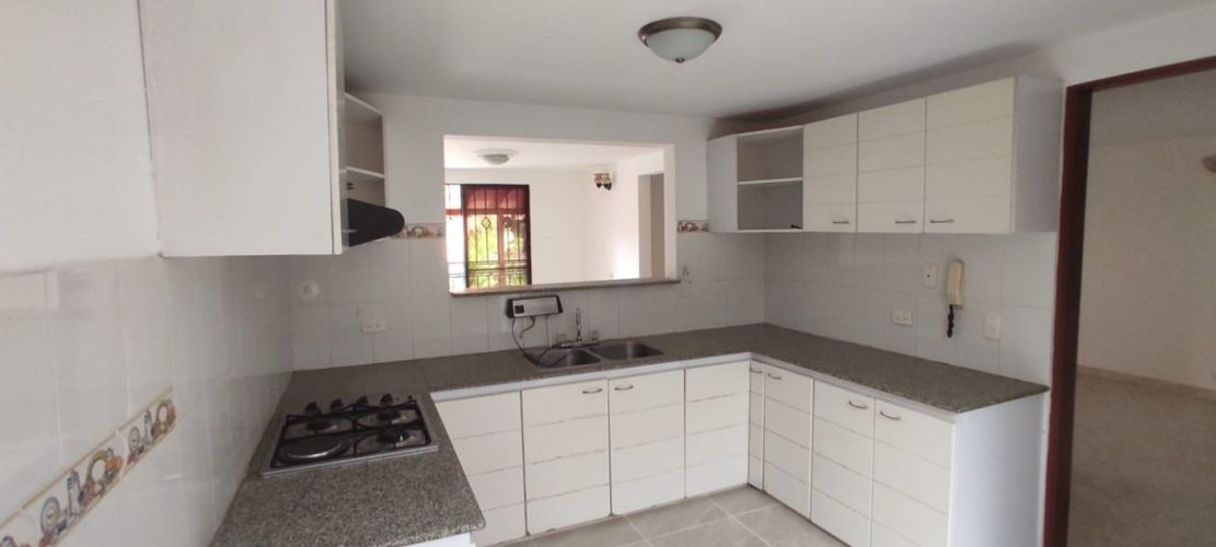Casa de 4 alcobas en venta en Ciudad Jardin, Cali, 180 m² · foto 4 de 24