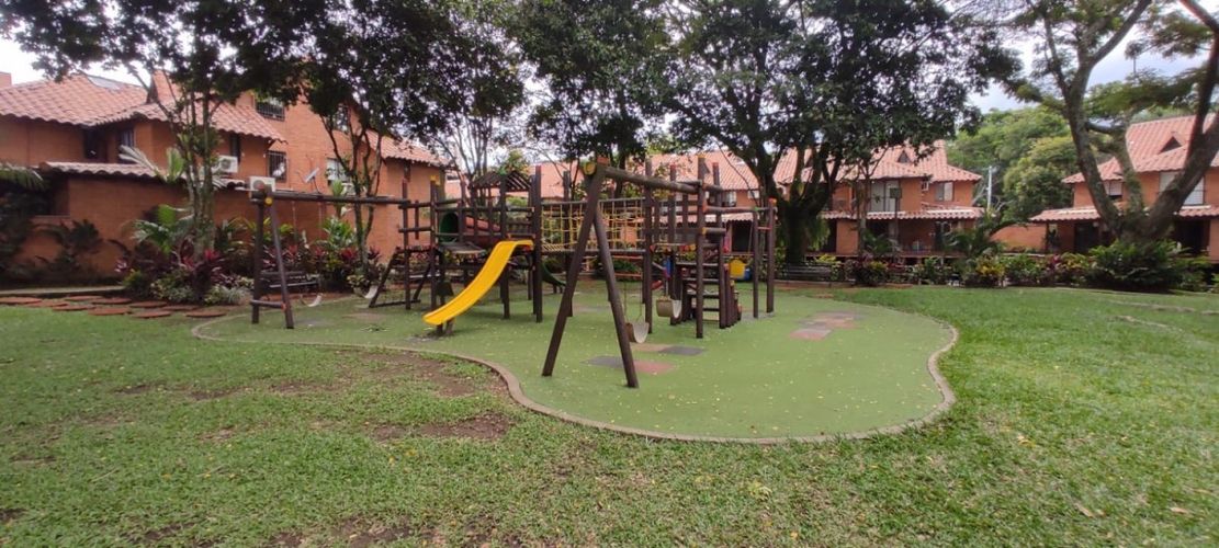 Casa de 4 alcobas en venta en Ciudad Jardin, Cali, 180 m² · foto 24 de 24