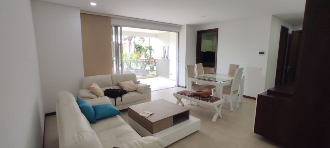 Apartamento de 3 alcobas en venta en Pance, Cali, 151 m² · foto 2 de 24