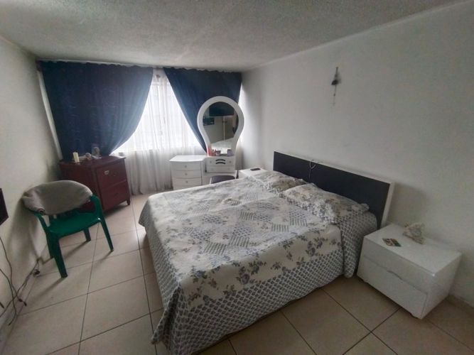 Apartamento de 4 alcobas en venta en Alqueria La Fragua Ii, Bogotá, 100 m² · foto 14 de 18