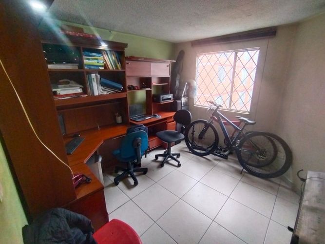 Apartamento de 4 alcobas en venta en Alqueria La Fragua Ii, Bogotá, 100 m² · foto 16 de 18