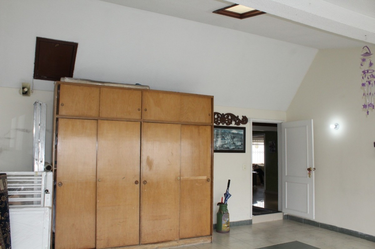 Casa en venta en Lagos De Cordoba, Bogotá · foto 3 de 24