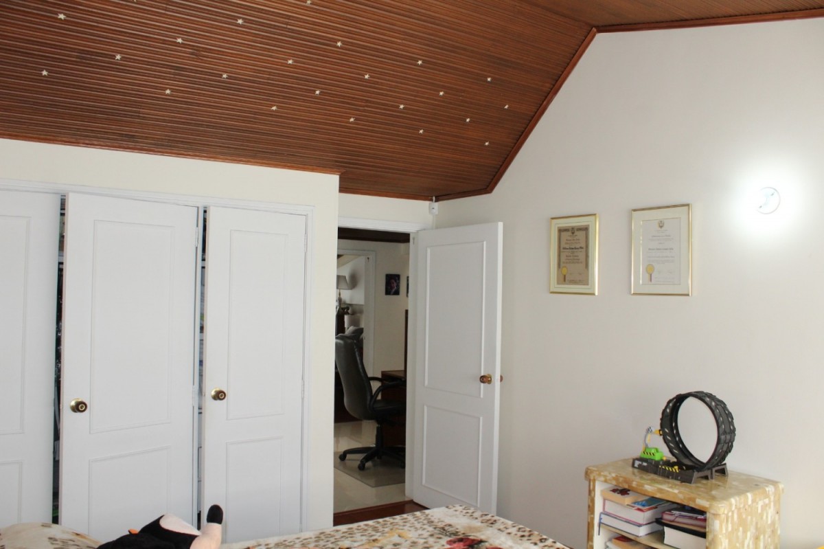Casa en venta en Lagos De Cordoba, Bogotá · foto 12 de 24