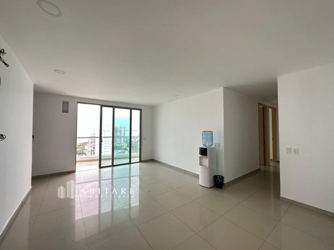 Apartamento de 3 alcobas en venta en Crespo, Cartagena, 115 m² · foto 13 de 14